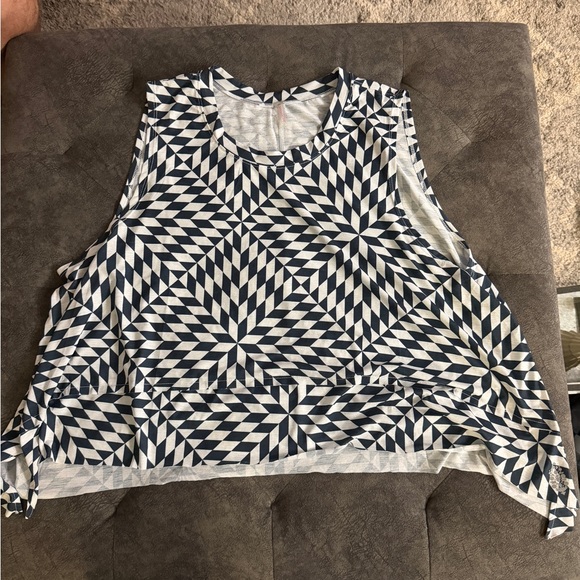 Free People Movement Geometric Sleeveless Active Tank | Yoga Top - Picture 2 of 3